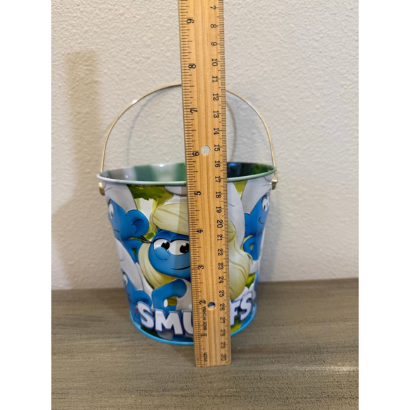 Smurfs 2025 AMC Exclusive Popcorn Bucket Tin Smurfette - Picture 4 of 12
